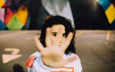 Use This Mantra To Set Healthy Boundaries Towards Others