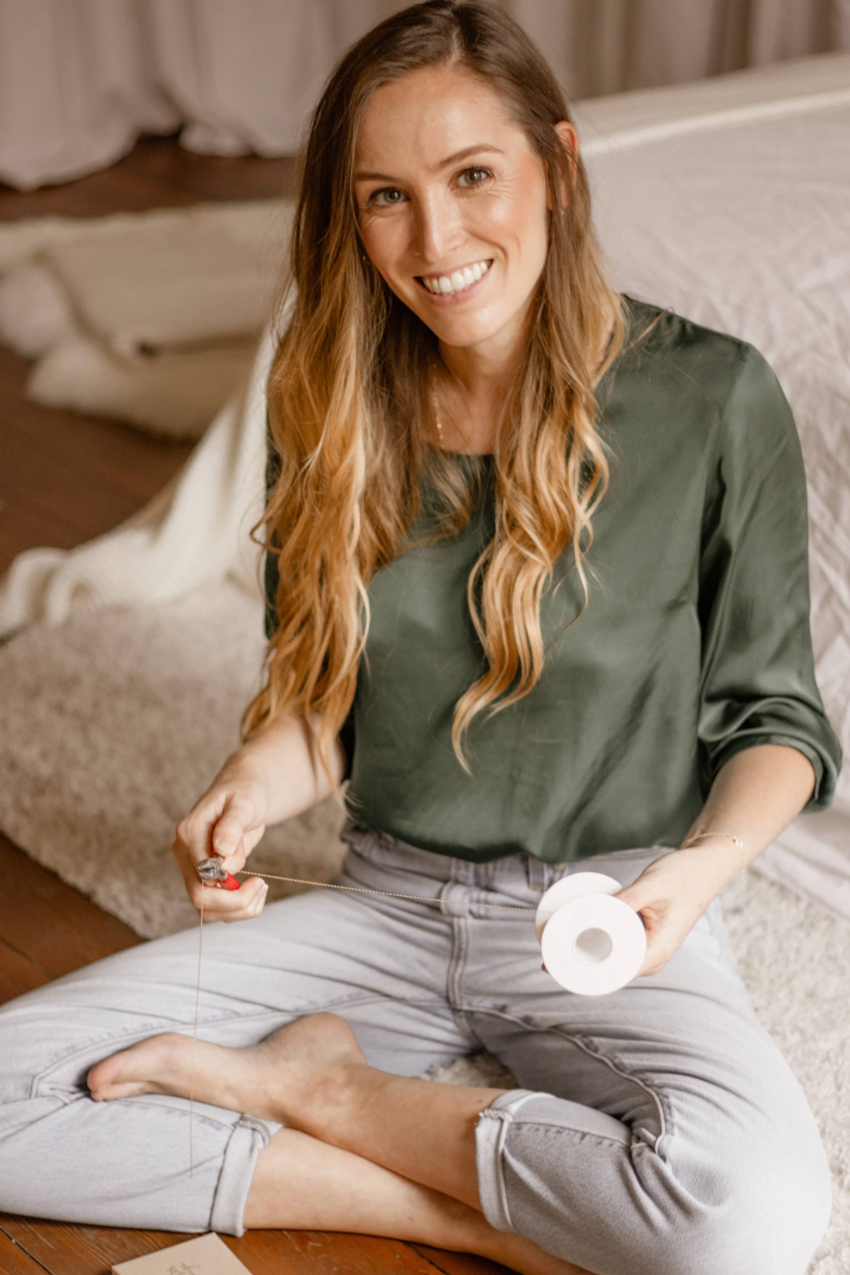 A photo of the belgian jewelry designer Goele from Hoops and Hugs. Photo credits: LieLou Photography