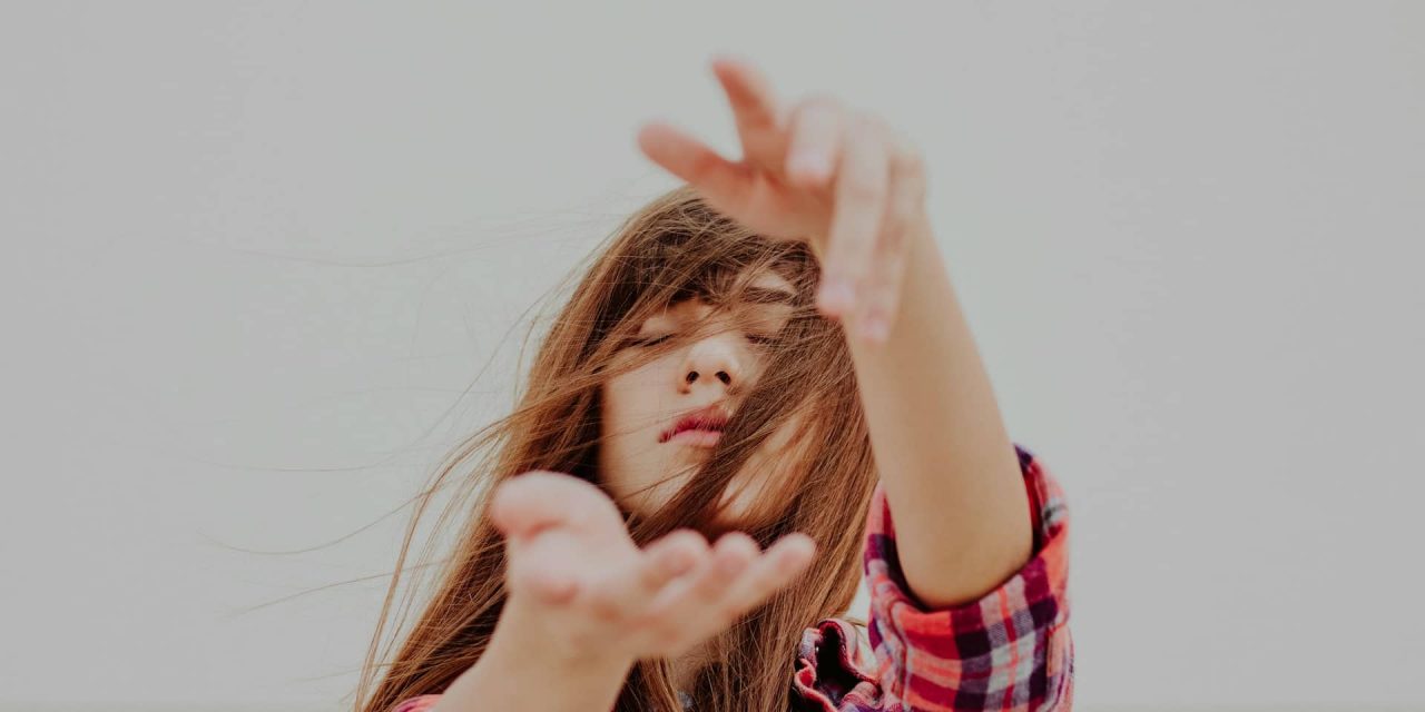 The Art of Letting Go: How to Embrace Change as an HSP