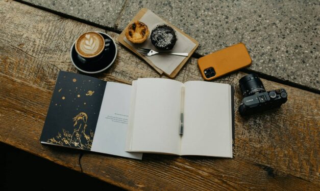 HSP Digital Detox: How to Protect Your Energy in a Noisy Online World