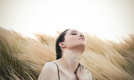 How to Use Somatic Breathwork When You Feel Overstimulated as an HSP